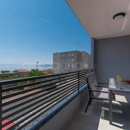 Apartment Sea View Ljiljana *
